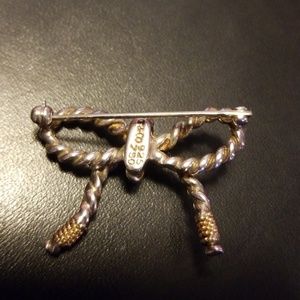 Beautifull brooche bowl..